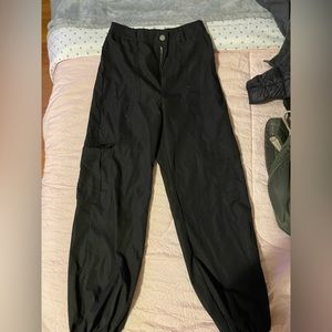Black cargo pants with pockets